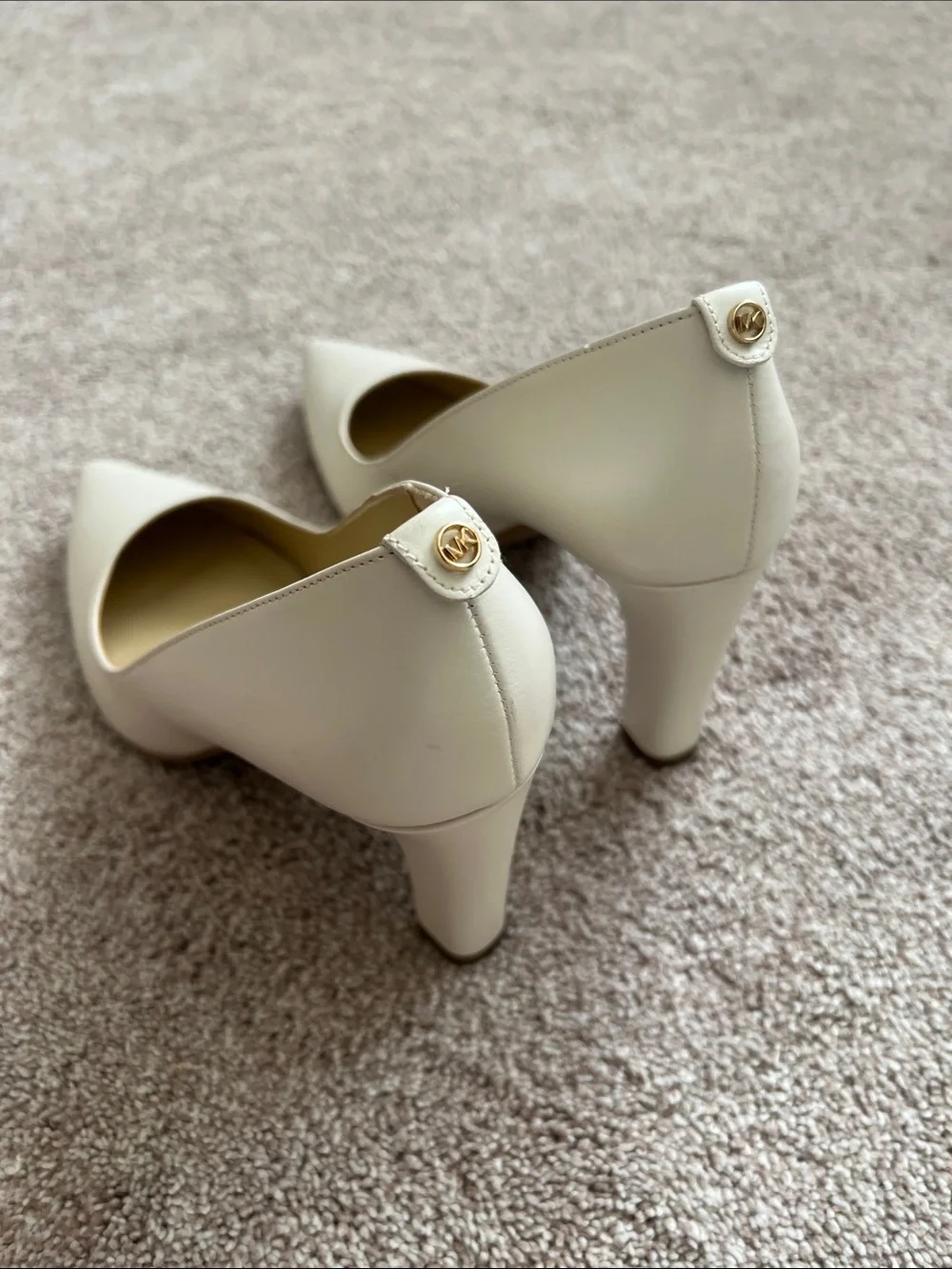 CREAM/ WHITE MILLY FLEX PUMP By MICHAEL KORS